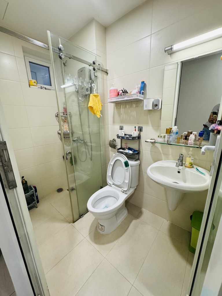 Cần bán căn hộ 81m2 chung cư Hưng Thịnh Boulevard, nội thất cơ bản